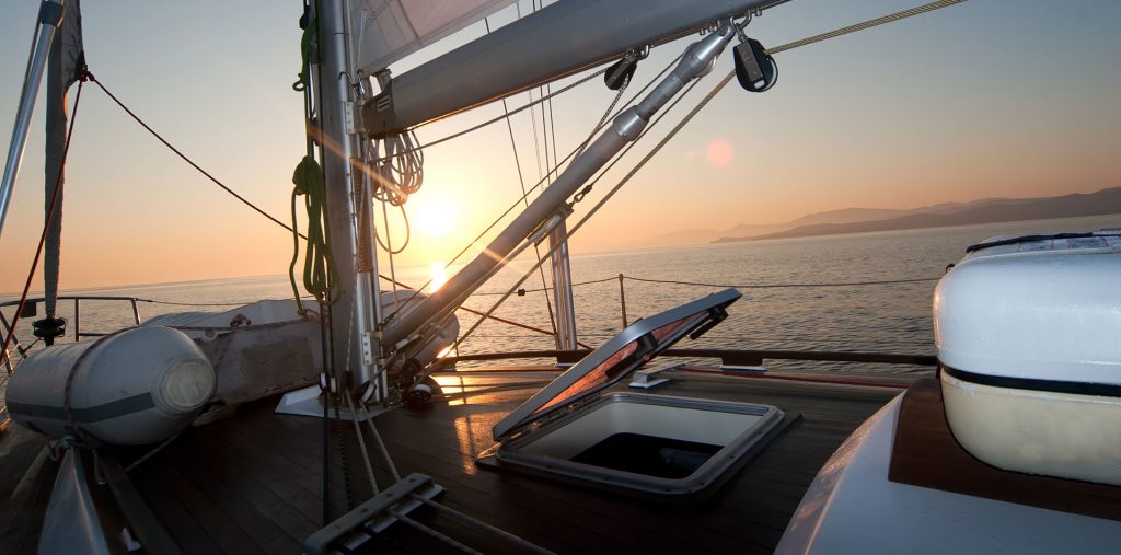 sailing-boat-at-sunset